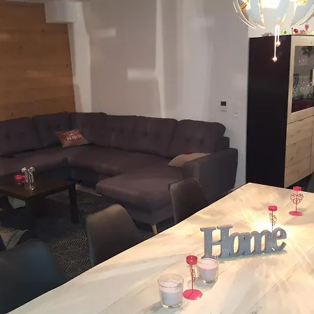 Spacieux Avec Wi-fi Et Garage - Fr-1-671-241 Daire