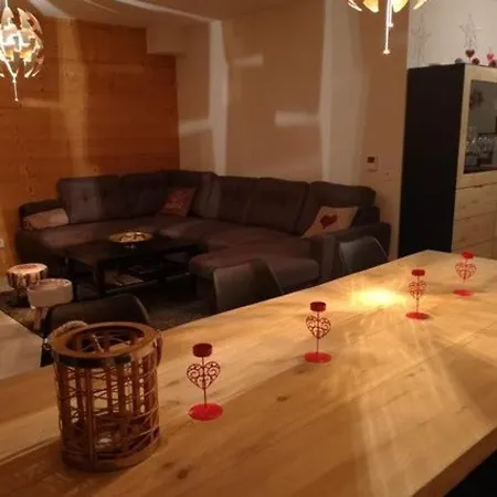 Daire Spacieux Avec Wi-fi Et Garage - Fr-1-671-241 *