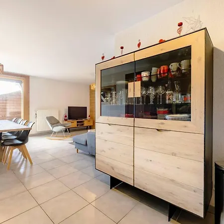 Spacieux Avec Wi-fi Et Garage - Fr-1-671-241 * Les Gets